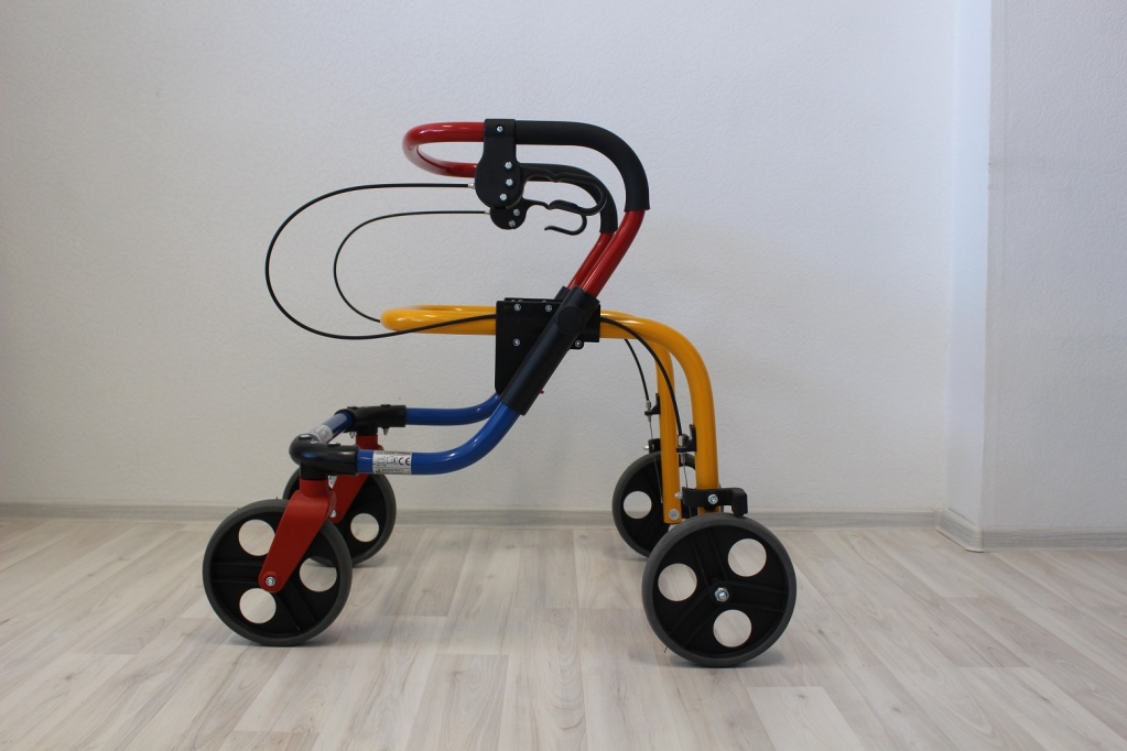 Ходунки-роллаторы «Фокс»: обзор и инструкция с фото