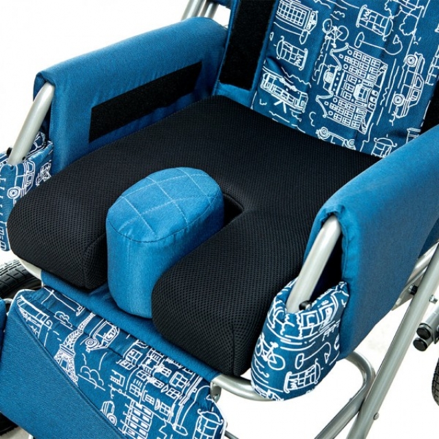 Подушка сидения с вырезом на клин для Рейсер фото 1