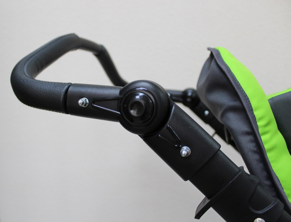 Коляска для детей дцп junior_кнопка ручки.JPG